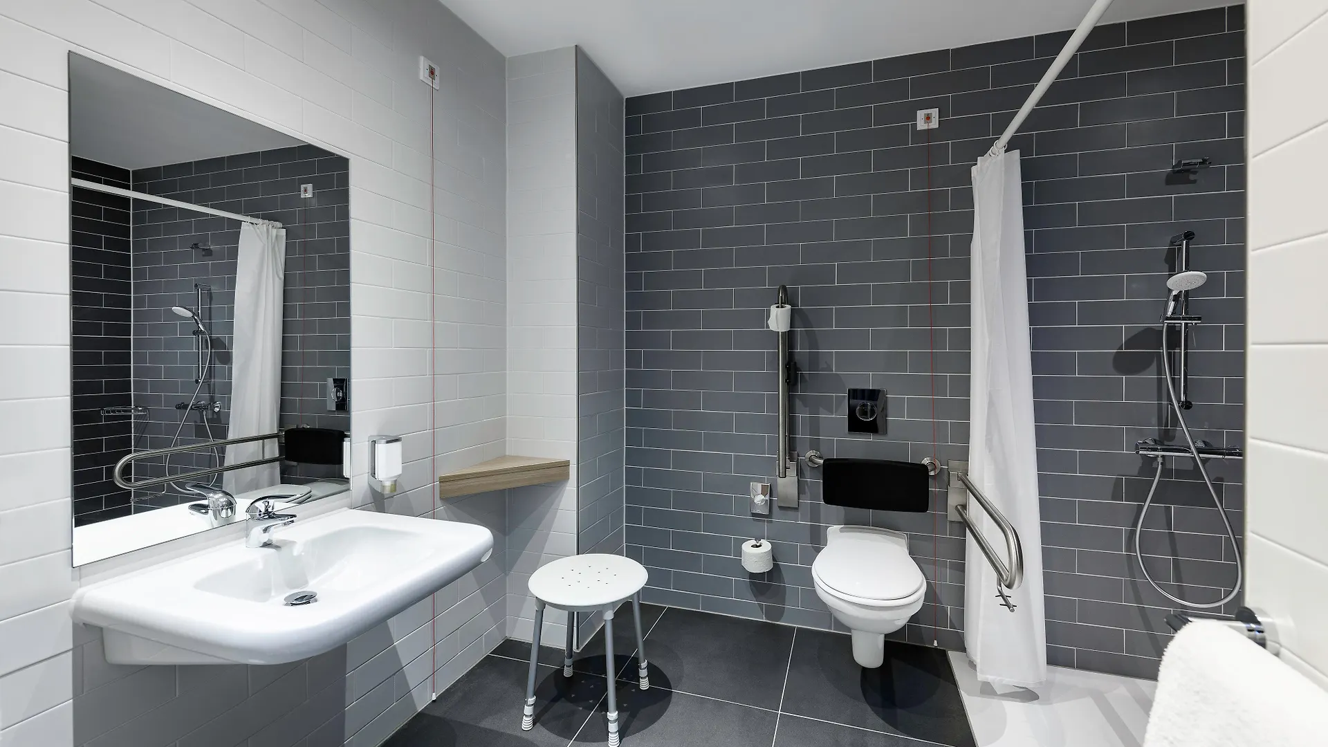 Hotel Holiday Inn Express - Regensburg By Ihg