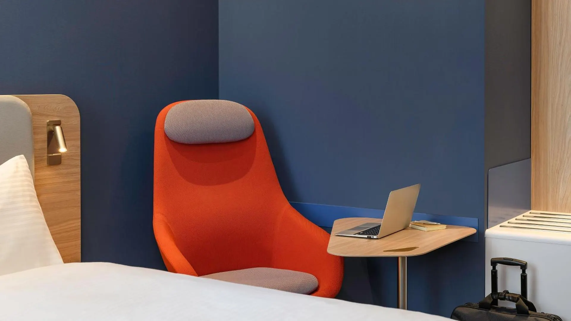 *** Hotel Holiday Inn Express - Regensburg By Ihg Germany