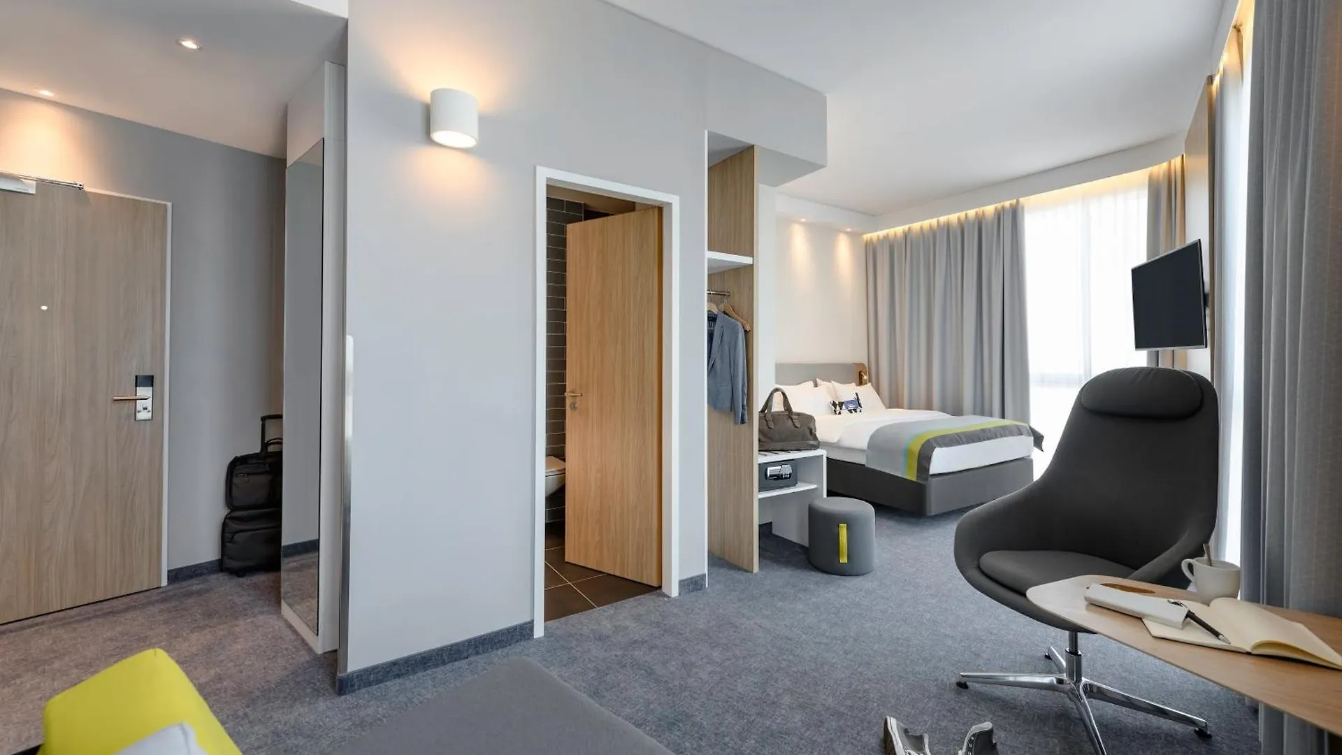 Hotel Holiday Inn Express - Regensburg By Ihg