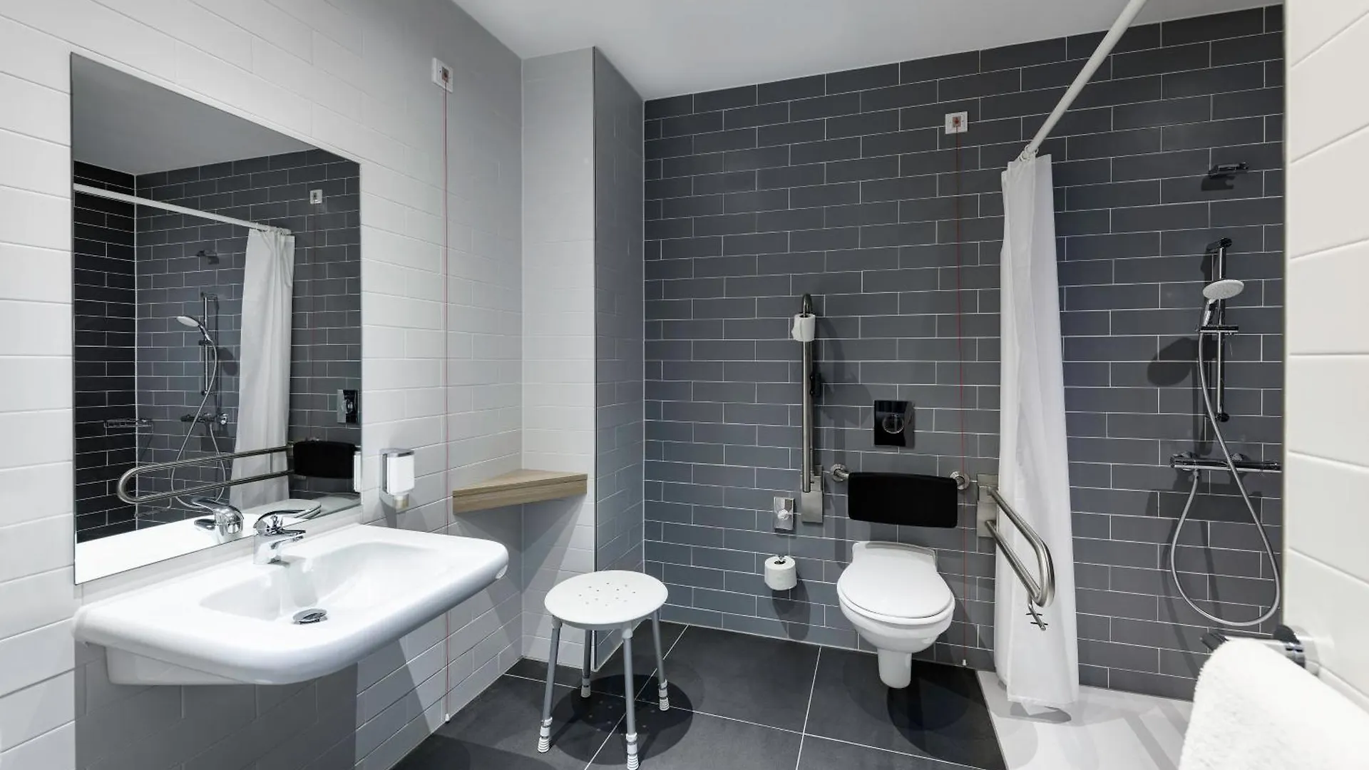Holiday Inn Express - Regensburg By Ihg Hotel